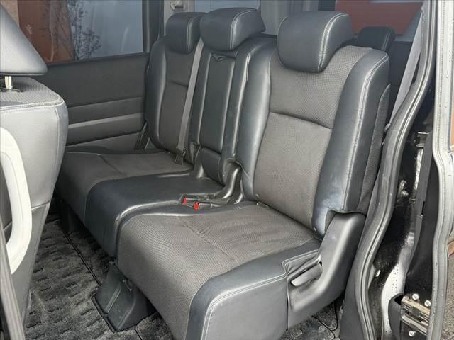 ステップワゴンスパーダ Z クールスピリット 禁煙車 両側パワスラ 9インチナビ フルセグ バックカメラ ドラレコ クルコン Wエアバック Aストップ HIDヘッド Aライト ETC 純正17インチAW オートエアコン スマートキー イモビ(18枚目)