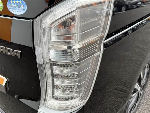 ステップワゴンスパーダ Z クールスピリット 禁煙車 両側パワスラ 9インチナビ フルセグ バックカメラ ドラレコ クルコン Wエアバック Aストップ HIDヘッド Aライト ETC 純正17インチAW オートエアコン スマートキー イモビ(36枚目)