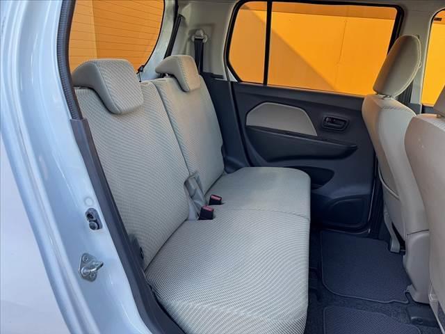 ワゴンR FX 車検整備付 オーディオ オートエアコン アイドリングストップ リモコンキー レベライザー 電格ミラー バニティミラー アームレスト シートアンダーボックス マットバイザー リアワイパー ISOーFIX(20枚目)