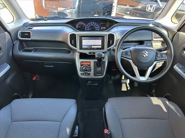 ソリオ ハイブリッドMX 禁煙車 車検整備付 パワスラ 社外ナビ フルセグ Bカメラ BT ETC レーダーブレーキ コーナーセンサー スマートキー Aストップ チルトステア アームレスト シートリフター サンシェード テーブル 純15AW(2枚目)