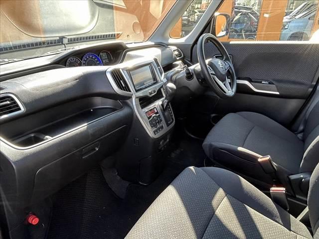 ソリオ ハイブリッドMX 禁煙車 車検整備付 パワスラ 社外ナビ フルセグ Bカメラ BT ETC レーダーブレーキ コーナーセンサー スマートキー Aストップ チルトステア アームレスト シートリフター サンシェード テーブル 純15AW(17枚目)