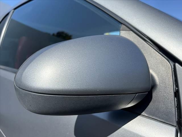 スマートフォーツークーペ ＢＲＡＢＵＳ　エクスクルーシブ　ＥＤ　テーラーメイド　禁煙車　後期　レッド革シート　ガラスルーフ　ナビ　フルセグ　バックカメラ　ＨＩＤヘッド　アンビエントライト　シートヒーター　革巻ステ　Ｆ１６インチＡＷ　Ｒ１７インチＡＷ　クルコン　ＥＴＣ　タコメーター（31枚目）