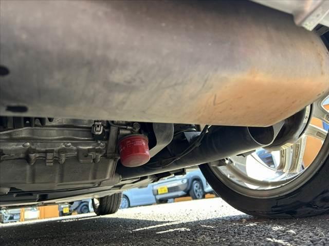 スマートフォーツークーペ ＢＲＡＢＵＳ　エクスクルーシブ　ＥＤ　テーラーメイド　禁煙車　後期　レッド革シート　ガラスルーフ　ナビ　フルセグ　バックカメラ　ＨＩＤヘッド　アンビエントライト　シートヒーター　革巻ステ　Ｆ１６インチＡＷ　Ｒ１７インチＡＷ　クルコン　ＥＴＣ　タコメーター（47枚目）