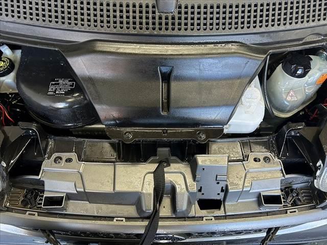 スマートフォーツークーペ ＢＲＡＢＵＳ　エクスクルーシブ　ＥＤ　テーラーメイド　禁煙車　後期　レッド革シート　ガラスルーフ　ナビ　フルセグ　バックカメラ　ＨＩＤヘッド　アンビエントライト　シートヒーター　革巻ステ　Ｆ１６インチＡＷ　Ｒ１７インチＡＷ　クルコン　ＥＴＣ　タコメーター（48枚目）