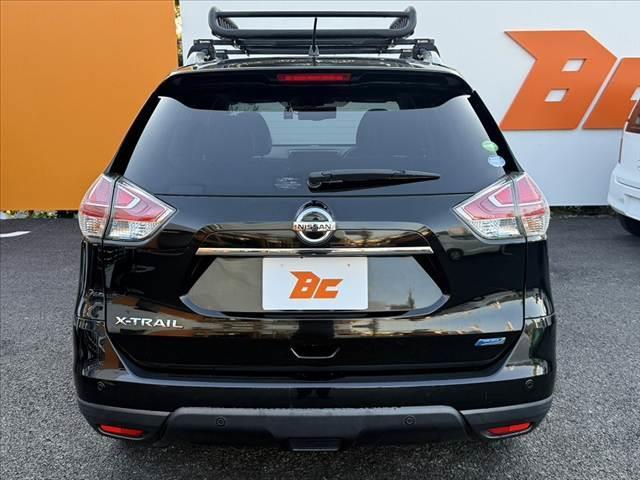 エクストレイル 20X エマージェンシーブレーキパッケージ 禁煙車 4WD ガラスルーフ OPナビ アラビュー パワーバックドア LEDヘッド ルーフレール フルセグ 革巻ステ シートヒーター Aストップ 純17インチAW スマートキー ETC ステリモ オートライト(14枚目)