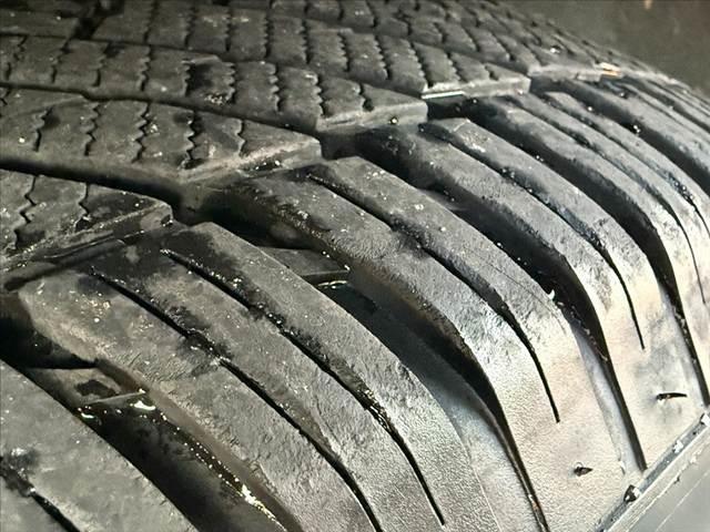 エクストレイル 20X エマージェンシーブレーキパッケージ 禁煙車 4WD ガラスルーフ OPナビ アラビュー パワーバックドア LEDヘッド ルーフレール フルセグ 革巻ステ シートヒーター Aストップ 純17インチAW スマートキー ETC ステリモ オートライト(44枚目)