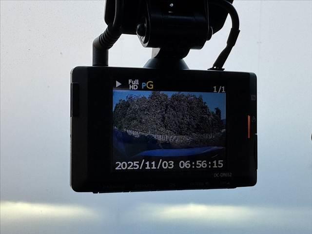 ルーミー カスタムG-T 禁煙車 後期 パノラミックビューM 9型ナビ コンフォートPKG フルセグ スマアシ 両電スラ LEDヘッド Aライト プッシュスタート クルコン シートヒーター 純15インチAW ETC ドラレコ(30枚目)