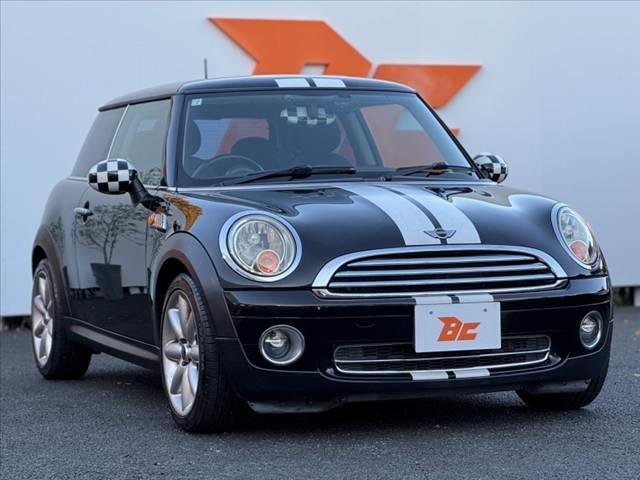 MINI ワン 禁煙車 オーディオ 6AT プッシュスタート ドラレコ ETC 12Vソケット シートリフター ISOFIX バニティミラー 電格ミラー オレンジターンランプ 17インチAW 無塗装ドアミラー(8枚目)