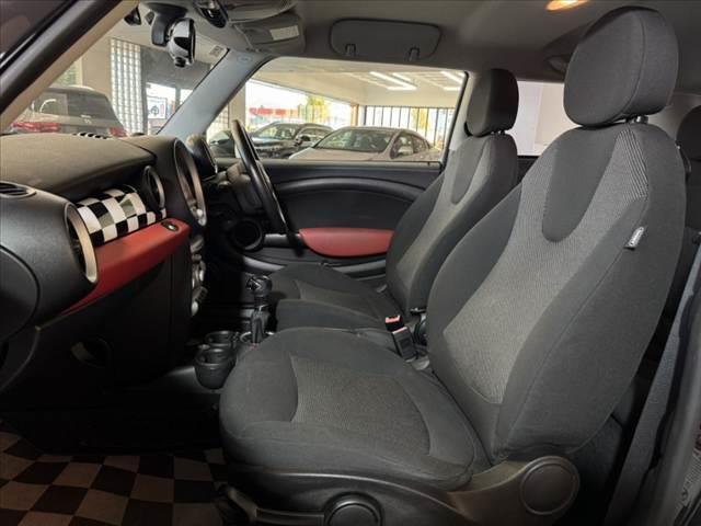 MINI ワン 禁煙車 オーディオ 6AT プッシュスタート ドラレコ ETC 12Vソケット シートリフター ISOFIX バニティミラー 電格ミラー オレンジターンランプ 17インチAW 無塗装ドアミラー(17枚目)