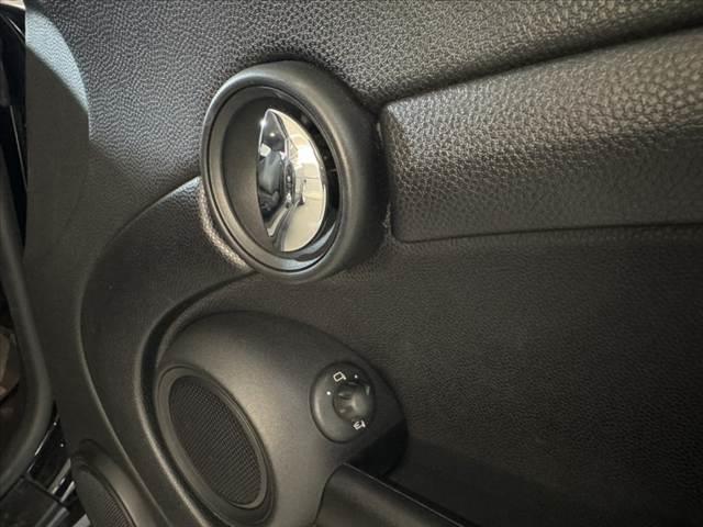 MINI ワン 禁煙車 オーディオ 6AT プッシュスタート ドラレコ ETC 12Vソケット シートリフター ISOFIX バニティミラー 電格ミラー オレンジターンランプ 17インチAW 無塗装ドアミラー(23枚目)