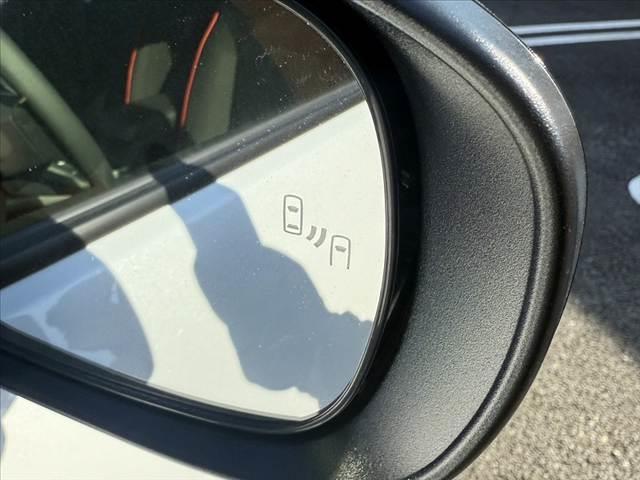 ライズ 　禁煙　２トーン　９インチＤＡ　パノラミックビューモニター　ＢＳＭ　スマアシ　キーフリーシステム　ＬＥＤヘッド　シーケンシャルランプ　オートライト　フォグ　　シートヒーター　アップルカープレイ（21枚目）