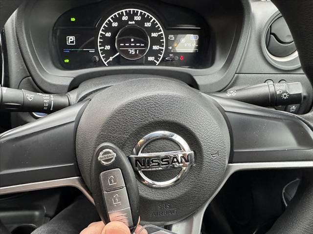 ノート e-パワー B 禁煙車 車検整備付 後期 アラビュー インテリジェントRミラー エマブレ フロントバックソナー Aライト オーディオ プライバシーガラス Rワイパー シートリフター バニティミラー 電格ミラー(3枚目)
