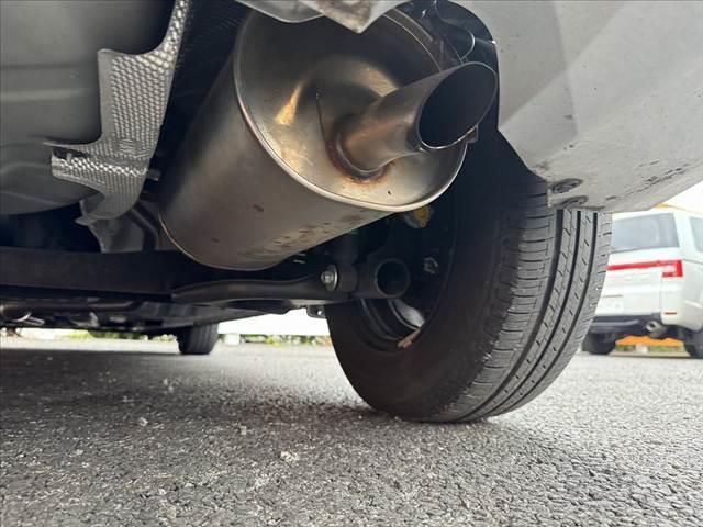 ノート e-パワー B 禁煙車 車検整備付 後期 アラビュー インテリジェントRミラー エマブレ フロントバックソナー Aライト オーディオ プライバシーガラス Rワイパー シートリフター バニティミラー 電格ミラー(47枚目)