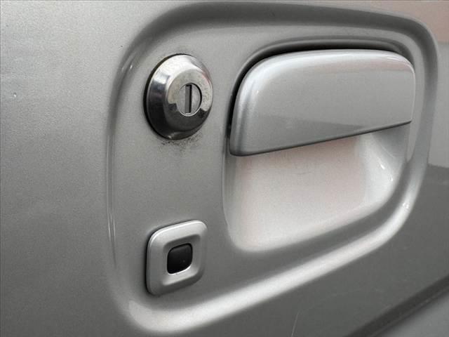 エブリイワゴン 　禁煙車　車検整備付　中期　セーフティサポート　パワスラ　Ｒパーキングセンサー　プッシュスタート　ナビ　Ｂカメラ　フルセグ　ＥＴＣ　ステリモ　ＢＴ　リアスポイラー　ＨＩＤヘッド　フォグ（21枚目）