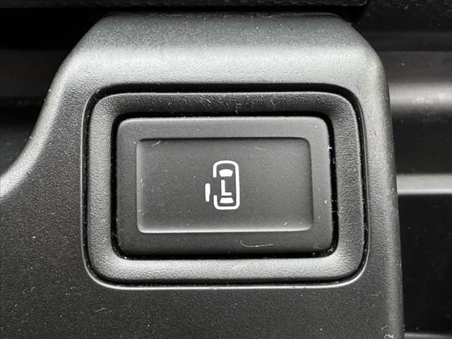 ソリオ ハイブリッドＭＸ　禁煙車　車検整備付　後期　セーフティサポート　電スラ　ナビ　Ｂカメラ　レーダークルーズコントロール　Ａストップ　ＥＴＣ　ドラレコ　シートヒーター　ステアリングスイッチ　ＳＲＳエアバッグ　アームレスト（23枚目）