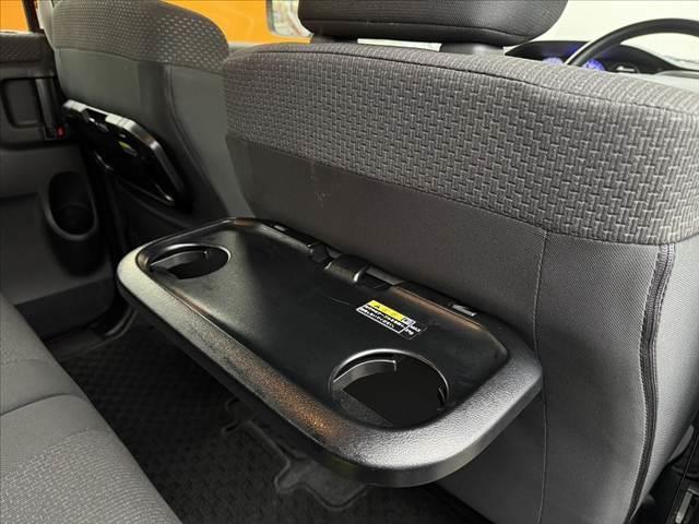 ソリオ ハイブリッドＭＸ　禁煙車　車検整備付　後期　セーフティサポート　電スラ　ナビ　Ｂカメラ　レーダークルーズコントロール　Ａストップ　ＥＴＣ　ドラレコ　シートヒーター　ステアリングスイッチ　ＳＲＳエアバッグ　アームレスト（30枚目）