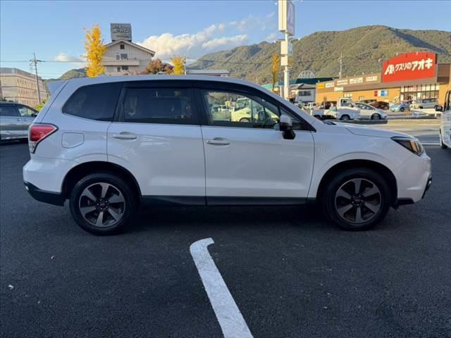 フォレスター 2.0i-L アイサイト 禁煙車 車検整備付 後期 アイサイト Pシート Pスタート ナビ Bカメラ ワンセグ スマートキー Pシート レーンキープ ACC 横滑り防止 パドルシフト Aストップ LED シートヒーター(12枚目)