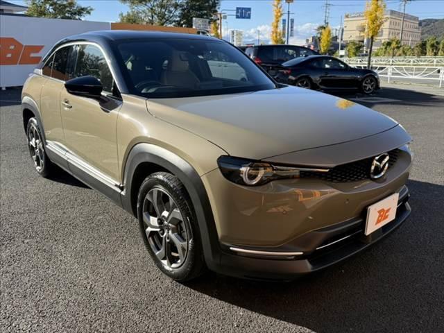 ＭＸ－３０ モダンコンフィデンス　禁煙車　車検整備付　セーフティＰＫＧ　８．８インチナビ　Ｂカメラ　ＢＴ　フルセグ　スマートキー　ＢＳＭ　Ａハイビーム　ＬＥＤ　シートヒーター　メモリーシート　ＥＴＣ　前後ドラレコ　純１８インチＡＷ（8枚目）