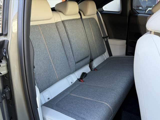 ＭＸ－３０ モダンコンフィデンス　禁煙車　車検整備付　セーフティＰＫＧ　８．８インチナビ　Ｂカメラ　ＢＴ　フルセグ　スマートキー　ＢＳＭ　Ａハイビーム　ＬＥＤ　シートヒーター　メモリーシート　ＥＴＣ　前後ドラレコ　純１８インチＡＷ（20枚目）