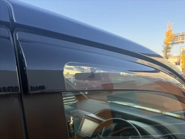 ヴォクシー ＺＳ　煌　禁煙車　セーフティセンスＣ　９インチナビ　フルセグ　Ｂカメラ　両電スラ　ＬＥＤヘッド　Ａライト　スマートキー　チルトステ　シートリフター　アームレスト　１６インチＡＷ　革巻ステ　ＷＳＲＳエアバッグ（30枚目）