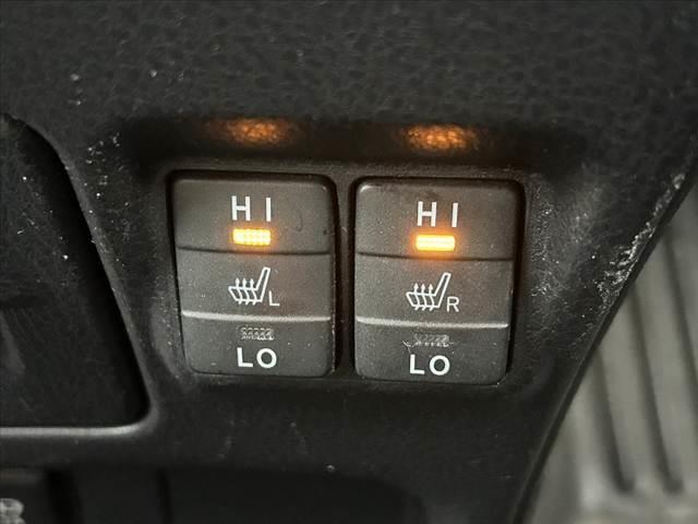 ノア ハイブリッドＳｉ　ダブルバイビー　禁煙車　後期　９型ナビ　ＦＤモニター　セーフティセンスＣ　フルセグ　両電スラ　バックカメラ　ＬＥＤヘッド　オートライト　フォグ　スマートキー　合皮コンビシート　快適温熱シート　クルコン　ＥＴＣ（27枚目）