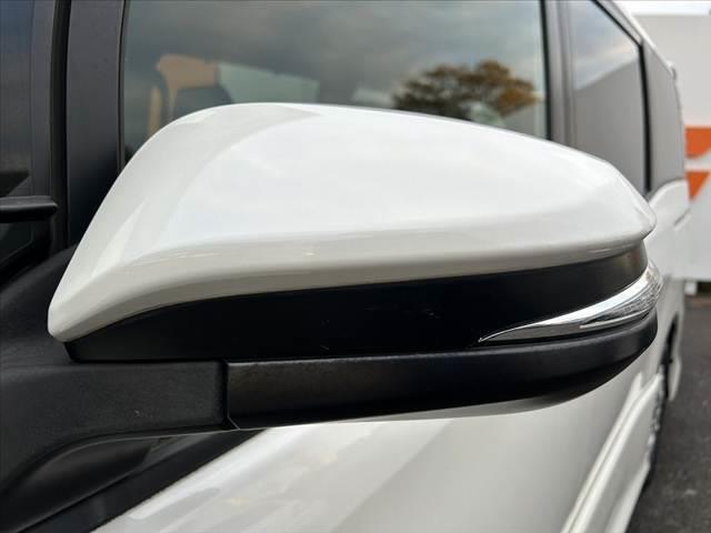 ノア ハイブリッドＳｉ　ダブルバイビー　禁煙車　後期　９型ナビ　ＦＤモニター　セーフティセンスＣ　フルセグ　両電スラ　バックカメラ　ＬＥＤヘッド　オートライト　フォグ　スマートキー　合皮コンビシート　快適温熱シート　クルコン　ＥＴＣ（32枚目）