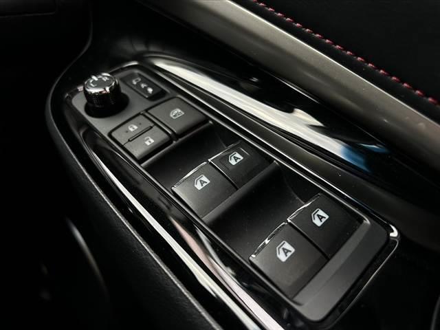 ハリアー プログレス　メタル　アンド　レザーパッケージ　禁煙車　後期　４ＷＤ　ＪＢＬ　メーカーナビ　セーフティセンスＰ　パノラミックビューモニター　フルセグ　ナッパ革シート　ＬＥＤヘッド　オートライト　パワーバックドア　快適温熱シート（27枚目）