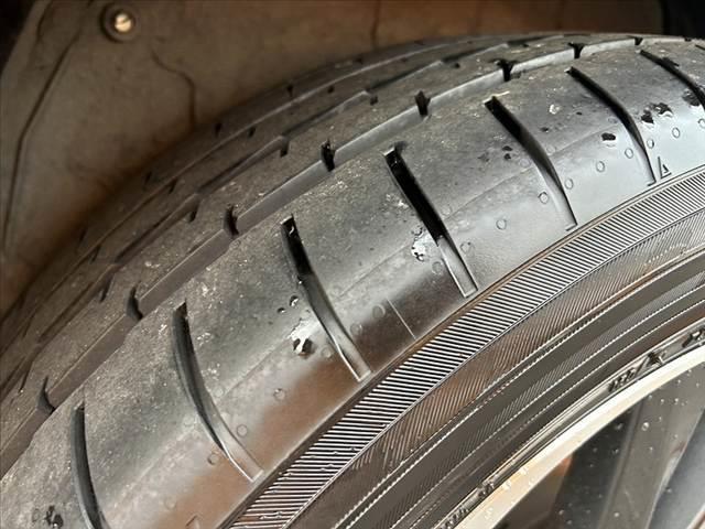 ハリアー プログレス　メタル　アンド　レザーパッケージ　禁煙車　後期　４ＷＤ　ＪＢＬ　メーカーナビ　セーフティセンスＰ　パノラミックビューモニター　フルセグ　ナッパ革シート　ＬＥＤヘッド　オートライト　パワーバックドア　快適温熱シート（40枚目）