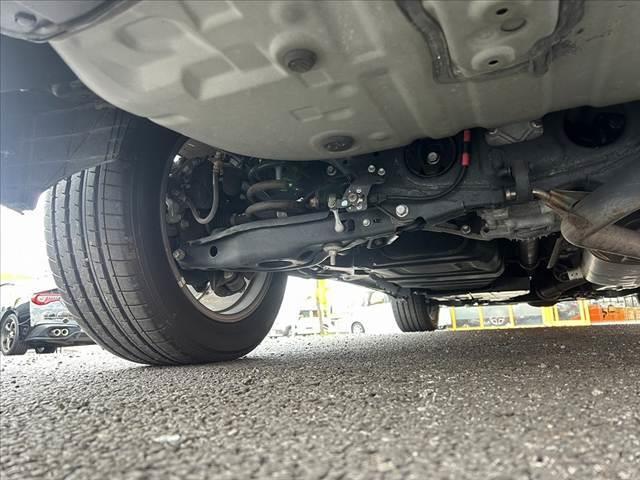 ハリアー プログレス　メタル　アンド　レザーパッケージ　禁煙車　後期　４ＷＤ　ＪＢＬ　メーカーナビ　セーフティセンスＰ　パノラミックビューモニター　フルセグ　ナッパ革シート　ＬＥＤヘッド　オートライト　パワーバックドア　快適温熱シート（45枚目）