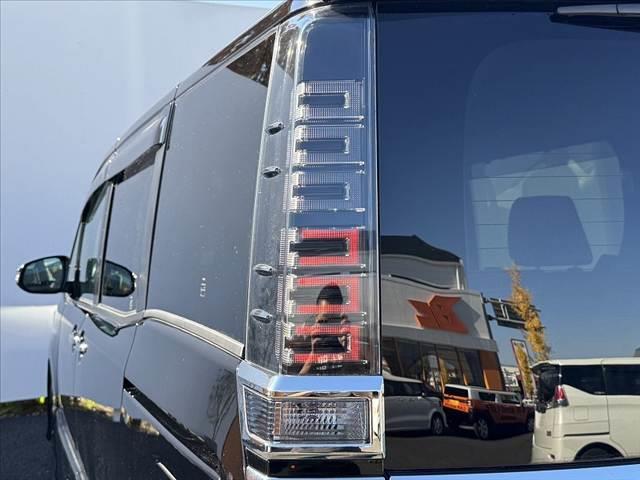 ヴォクシー ＺＳ　煌ＩＩＩ　禁煙車　後期　セーフティセンス　両電スラ　９インチナビ　ＦＤモニター　Ｂカメラ　フルセグ　ＢＴ　ステリモ　スマートキー　クルコン　横滑り防止　Ａストップ　Ａライト　ＬＥＤヘッド　　純１６インチＡＷ（36枚目）