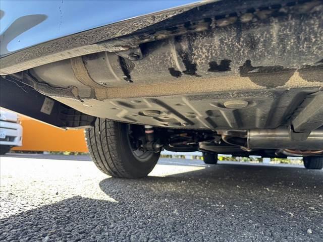 ヴォクシー ＺＳ　煌ＩＩＩ　禁煙車　後期　セーフティセンス　両電スラ　９インチナビ　ＦＤモニター　Ｂカメラ　フルセグ　ＢＴ　ステリモ　スマートキー　クルコン　横滑り防止　Ａストップ　Ａライト　ＬＥＤヘッド　　純１６インチＡＷ（46枚目）