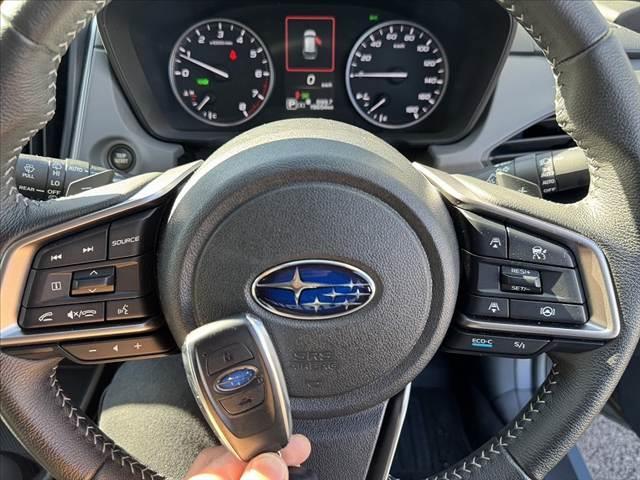 クロストレック リミテッド　禁煙車　車検整備付　４ＷＤ　ルーフレール　アイサイトセーフティ＋　Ｄオーディオ　全方位モニター　フルセグ　ＢＴ　ステリモ　パドルシフト　Ａライト　ＬＥＤヘッド　Ａレベライザー　ＥＴＣ　電動パーキング（3枚目）