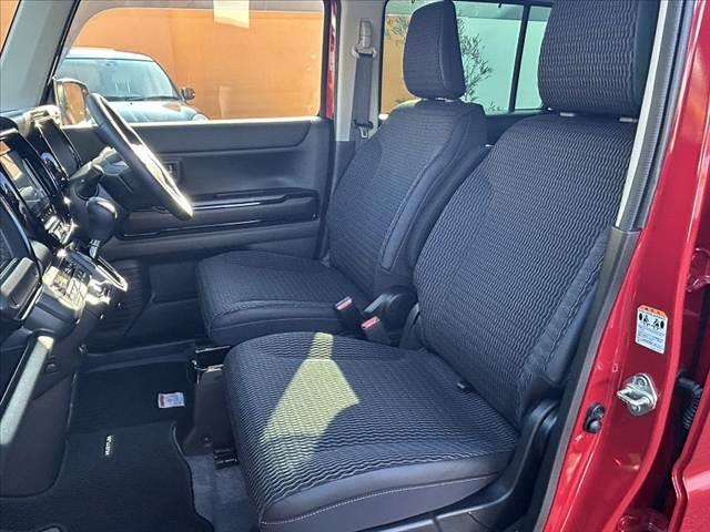 納車整備ついても第三者機関の指定工場で分解記録（法定整備）を実施し、車検を基準に不具合箇所、消耗部品は改善して納車させていただきます。