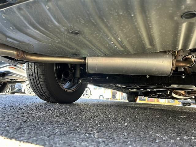 セレナ e-パワー ルキシオン 禁煙車 クリアビューPKG 12.3型ナビ 360度セーフティ 両電スラ インテリキー 合皮シート シートヒーター ステアヒーター 純16インチAW ETC2.0 インテリジェントルームミラー(45枚目)