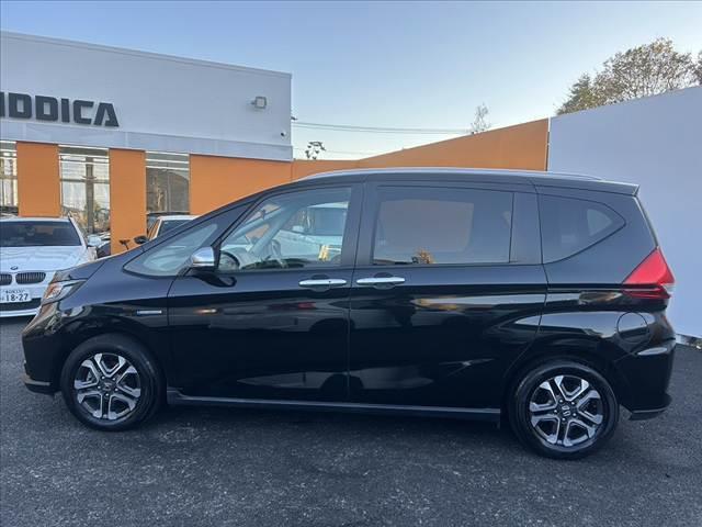 フリードハイブリッド ハイブリッド・クロスターホンダセンシング　禁煙車　車検整備付　後期　９型ナビ　ホンダセンシング　フルセグ　バックカメラ　両電スラ　ＬＥＤヘッド　オートライト　スマートキー　純１５インチＡＷ　合皮コンビシート　ルーフレール　ＥＴＣ　ドラレコ（11枚目）