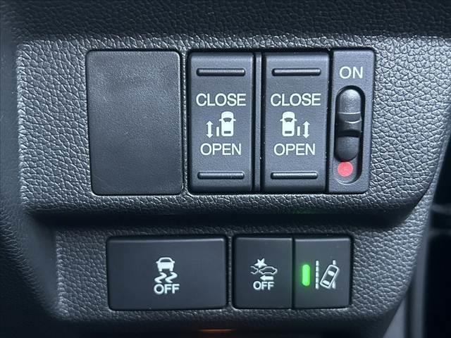 フリードハイブリッド ハイブリッド・クロスターホンダセンシング　禁煙車　車検整備付　後期　９型ナビ　ホンダセンシング　フルセグ　バックカメラ　両電スラ　ＬＥＤヘッド　オートライト　スマートキー　純１５インチＡＷ　合皮コンビシート　ルーフレール　ＥＴＣ　ドラレコ（28枚目）