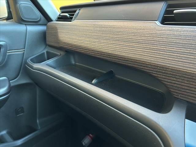 フリードハイブリッド ハイブリッド・クロスターホンダセンシング　禁煙車　車検整備付　後期　９型ナビ　ホンダセンシング　フルセグ　バックカメラ　両電スラ　ＬＥＤヘッド　オートライト　スマートキー　純１５インチＡＷ　合皮コンビシート　ルーフレール　ＥＴＣ　ドラレコ（29枚目）