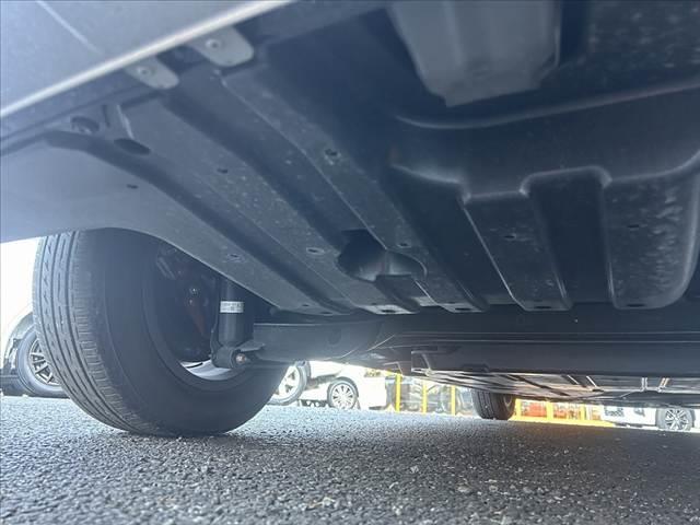 フリードハイブリッド ハイブリッド・クロスターホンダセンシング　禁煙車　車検整備付　後期　９型ナビ　ホンダセンシング　フルセグ　バックカメラ　両電スラ　ＬＥＤヘッド　オートライト　スマートキー　純１５インチＡＷ　合皮コンビシート　ルーフレール　ＥＴＣ　ドラレコ（45枚目）