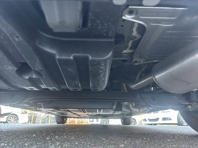 フリードハイブリッド ハイブリッド・クロスターホンダセンシング　禁煙車　車検整備付　後期　９型ナビ　ホンダセンシング　フルセグ　バックカメラ　両電スラ　ＬＥＤヘッド　オートライト　スマートキー　純１５インチＡＷ　合皮コンビシート　ルーフレール　ＥＴＣ　ドラレコ（46枚目）