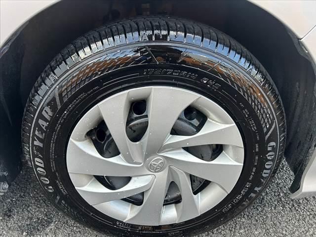 ヤリス Ｘ　禁煙車　車検整備付　純正ナビ　バックガイドモニター　クリアランスソナー　セーフティセンス　レーンキープ　パーキングサポート　スマートキー　ドラレコ　ステリモ　ＥＴＣ　ウレタン製ステア　バニティミラー（37枚目）