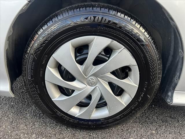 ヤリス Ｘ　禁煙車　車検整備付　純正ナビ　バックガイドモニター　クリアランスソナー　セーフティセンス　レーンキープ　パーキングサポート　スマートキー　ドラレコ　ステリモ　ＥＴＣ　ウレタン製ステア　バニティミラー（43枚目）