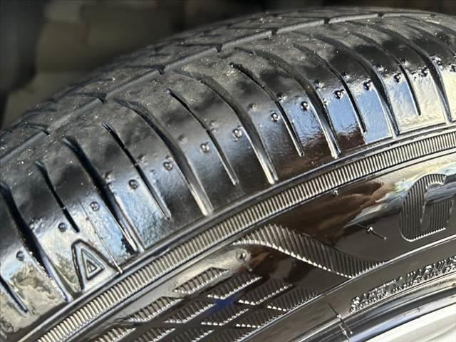 ヤリス Ｘ　禁煙車　車検整備付　純正ナビ　バックガイドモニター　クリアランスソナー　セーフティセンス　レーンキープ　パーキングサポート　スマートキー　ドラレコ　ステリモ　ＥＴＣ　ウレタン製ステア　バニティミラー（44枚目）