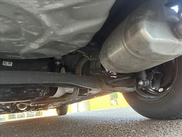 ヤリス Ｘ　禁煙車　車検整備付　純正ナビ　バックガイドモニター　クリアランスソナー　セーフティセンス　レーンキープ　パーキングサポート　スマートキー　ドラレコ　ステリモ　ＥＴＣ　ウレタン製ステア　バニティミラー（47枚目）