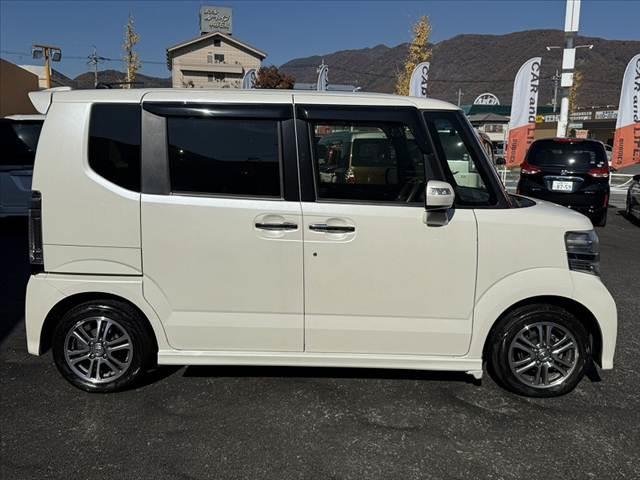 N-BOXカスタム G・Lパッケージ 禁煙車 車検整備付 後期 純ナビ フルセグ バックカメラ 電スラ HIDヘッド オートライト フォグ スマートキー Rサンシェード 純14インチAW ETC ドラレコ ステリモ イージークローザー(12枚目)