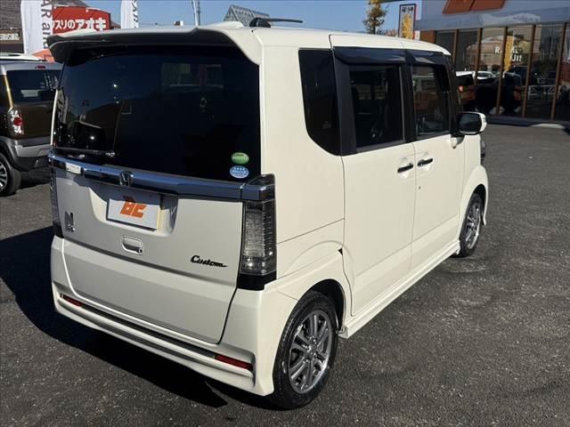 N-BOXカスタム G・Lパッケージ 禁煙車 車検整備付 後期 純ナビ フルセグ バックカメラ 電スラ HIDヘッド オートライト フォグ スマートキー Rサンシェード 純14インチAW ETC ドラレコ ステリモ イージークローザー(15枚目)