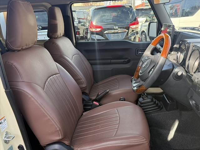 ジムニーシエラ ＪＣ　禁煙車　車検整備付　ダムドエアロ　車高調　１１型ＤＡ　セーフティサポート　バックカメラ　クルコン　ＬＥＤド　プッシュスタート　純１５インチＡＷ　オールテレインタイヤ　革巻ステ　シートヒーター（16枚目）