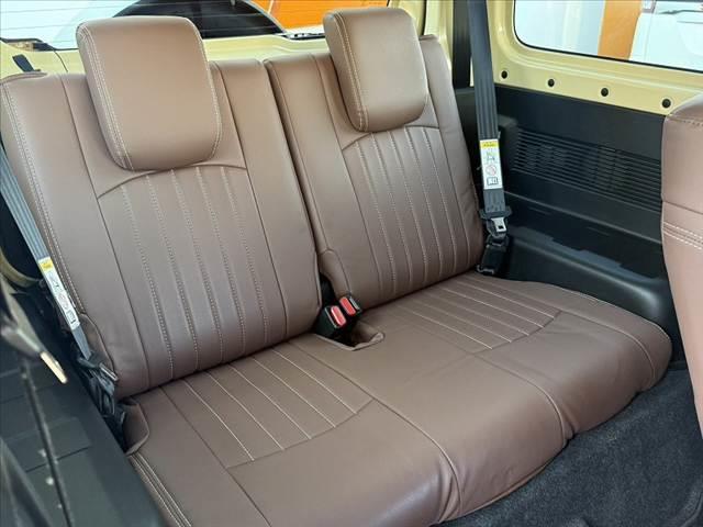 ジムニーシエラ ＪＣ　禁煙車　車検整備付　ダムドエアロ　車高調　１１型ＤＡ　セーフティサポート　バックカメラ　クルコン　ＬＥＤド　プッシュスタート　純１５インチＡＷ　オールテレインタイヤ　革巻ステ　シートヒーター（20枚目）