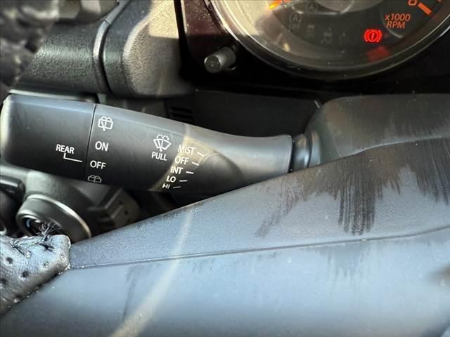 ジムニーシエラ ＪＣ　禁煙車　車検整備付　ダムドエアロ　車高調　１１型ＤＡ　セーフティサポート　バックカメラ　クルコン　ＬＥＤド　プッシュスタート　純１５インチＡＷ　オールテレインタイヤ　革巻ステ　シートヒーター（26枚目）