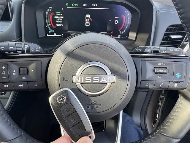 エクストレイル Ｇ　ｅ－４ＯＲＣＥ　禁煙車　４ＷＤ　２トーン　１２．３型ナビ　ルーフレール　プロパイロット　フルセグ　アラビュー　３６０度セーフティＡ　ＬＥＤヘッド　パワーバックドア　パワーシート　シートヒーター　純１９インチＡＷ（3枚目）