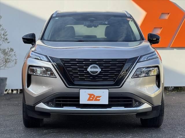 エクストレイル Ｇ　ｅ－４ＯＲＣＥ　禁煙車　４ＷＤ　２トーン　１２．３型ナビ　ルーフレール　プロパイロット　フルセグ　アラビュー　３６０度セーフティＡ　ＬＥＤヘッド　パワーバックドア　パワーシート　シートヒーター　純１９インチＡＷ（9枚目）